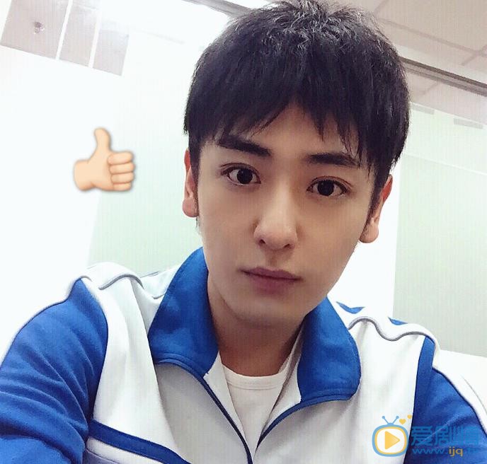 向昊生活照 向昊高清写真_向昊高清剧照