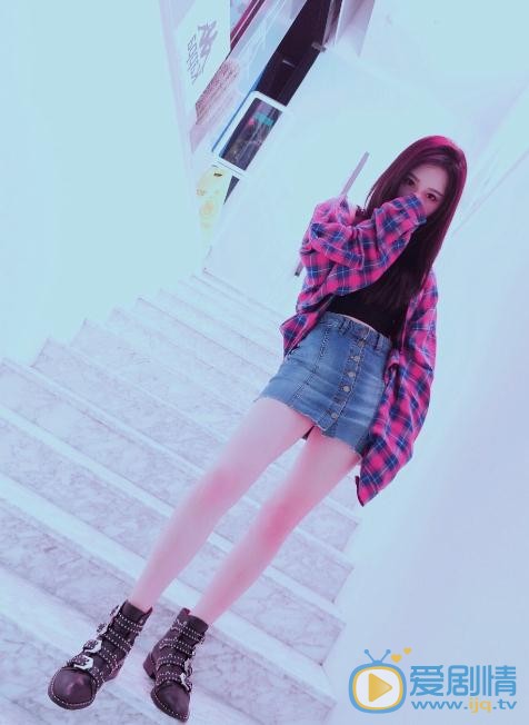 江璟儿街拍写真 江璟儿高清写真_江璟儿高清剧照