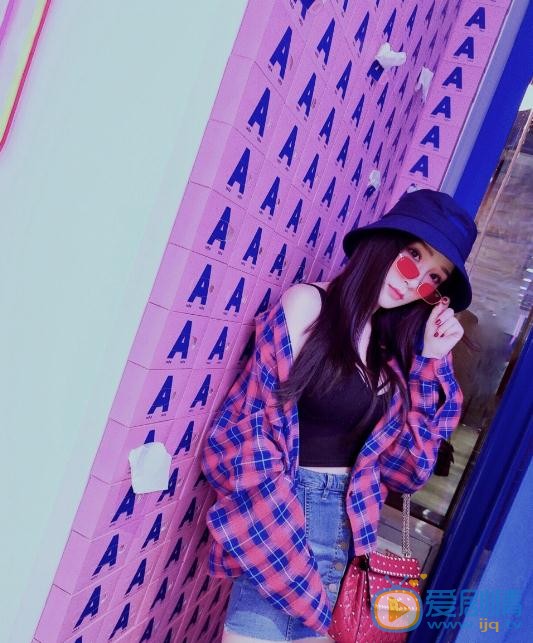 江璟儿街拍写真 江璟儿高清写真_江璟儿高清剧照