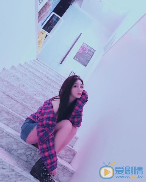 江璟儿街拍写真 江璟儿高清写真_江璟儿高清剧照