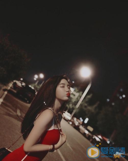 江璟儿街拍写真 江璟儿高清写真_江璟儿高清剧照