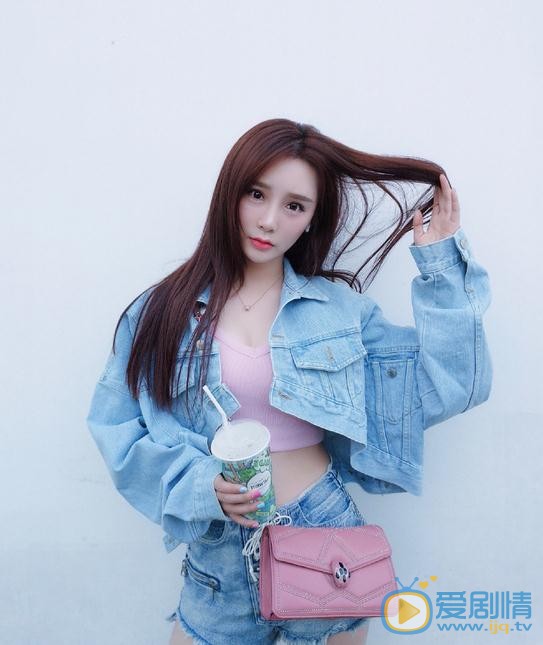 江璟儿街拍写真 江璟儿高清写真_江璟儿高清剧照