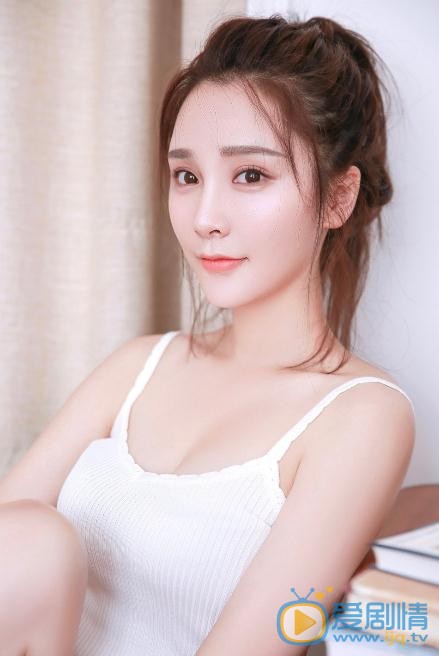 江璟儿气质写真 江璟儿高清写真_江璟儿高清剧照