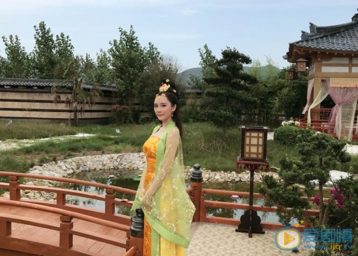 江璟儿片场照 江璟儿高清写真_江璟儿高清剧照