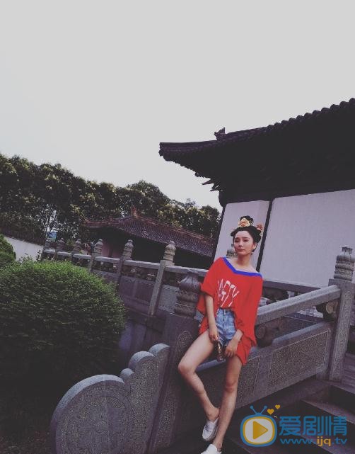 江璟儿片场照 江璟儿高清写真_江璟儿高清剧照