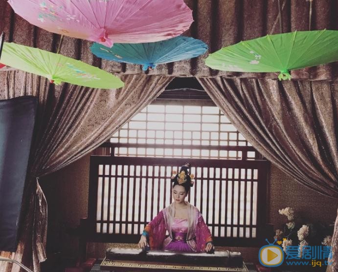 江璟儿片场照 江璟儿高清写真_江璟儿高清剧照