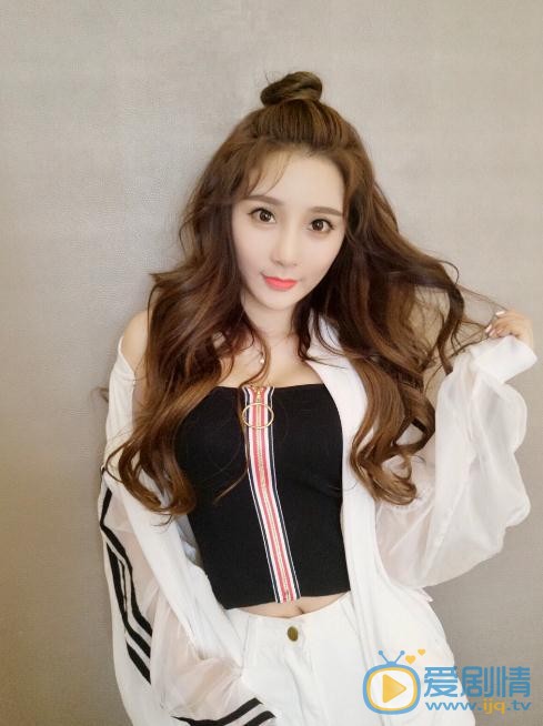 江璟儿可爱照 江璟儿高清写真_江璟儿高清剧照