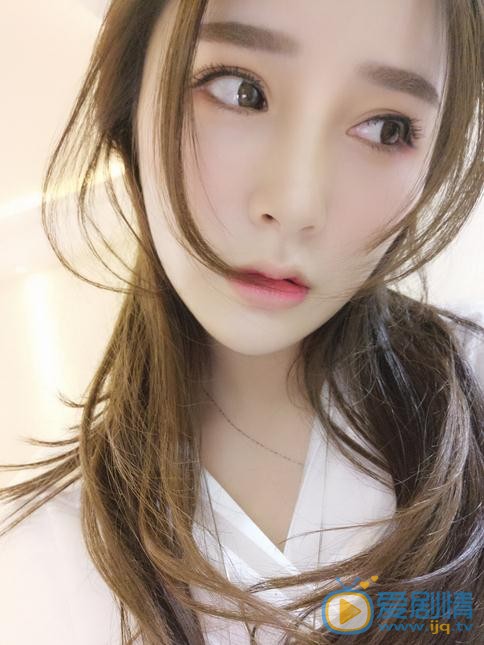 江璟儿生活照 江璟儿高清写真_江璟儿高清剧照