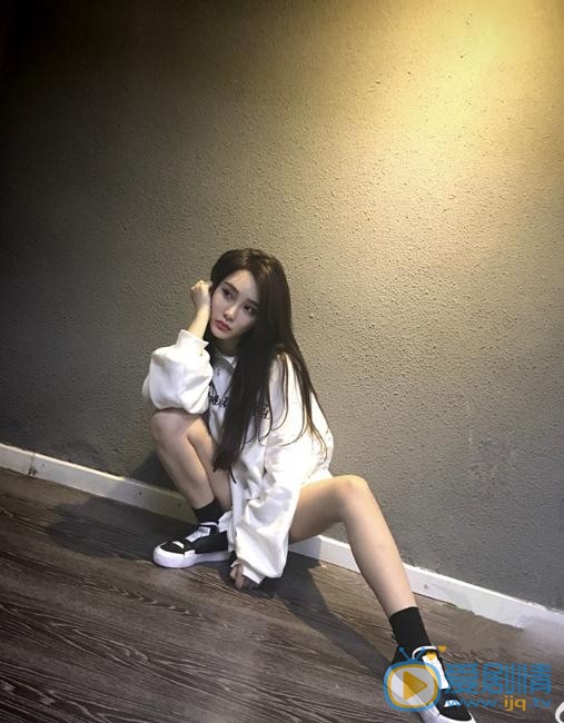 江璟儿生活照 江璟儿高清写真_江璟儿高清剧照