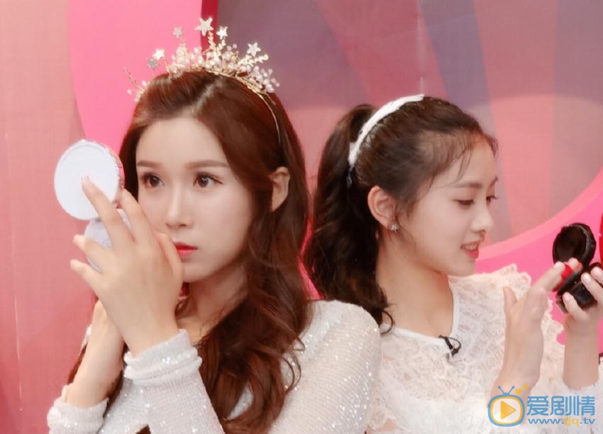 姜彦汐与人合照 姜彦汐高清写真_姜彦汐高清剧照