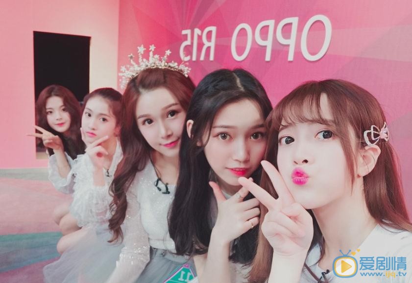 姜彦汐与人合照 姜彦汐高清写真_姜彦汐高清剧照