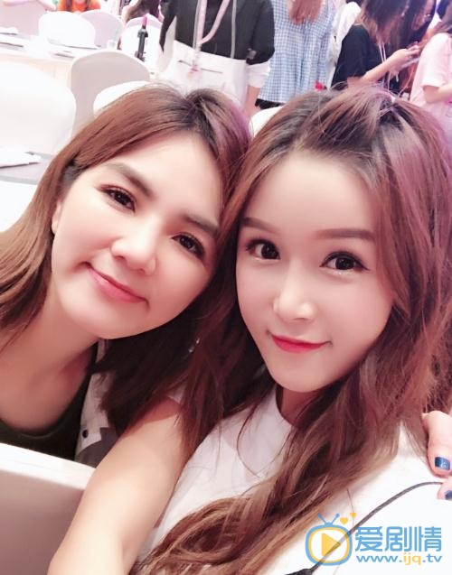 姜彦汐与人合照 姜彦汐高清写真_姜彦汐高清剧照