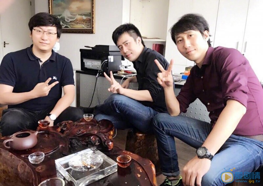 陈欧与人合照 陈欧高清写真_陈欧高清剧照