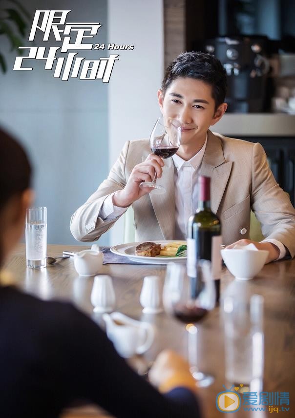 橙红年代韩进是谁演的？韩进扮演者何明翰个人资料、写真及生活照欣赏