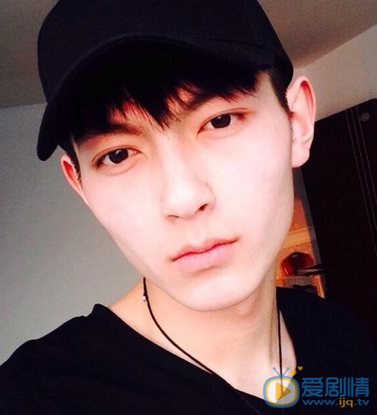 樊治欣生活照 樊治欣高清写真_樊治欣高清剧照