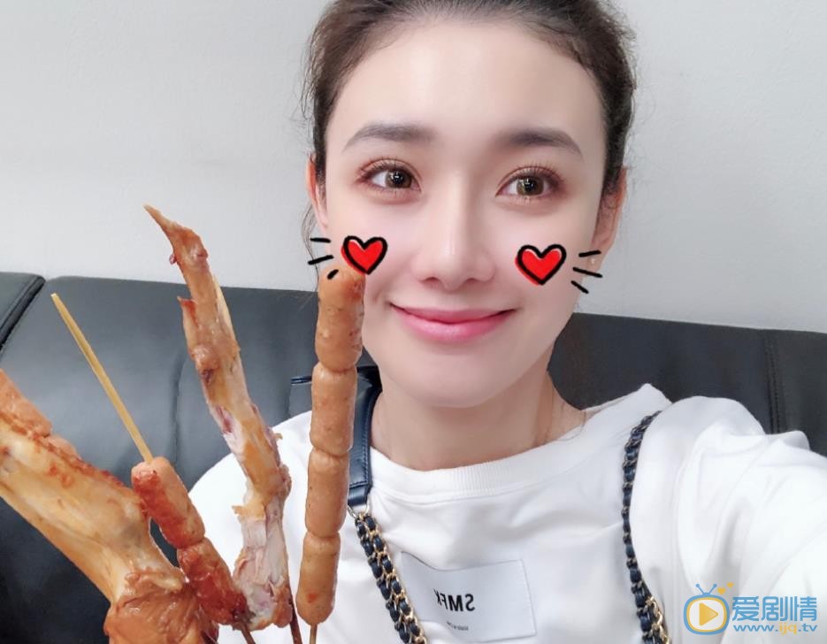 严米拉生活照 严米拉高清写真_严米拉高清剧照