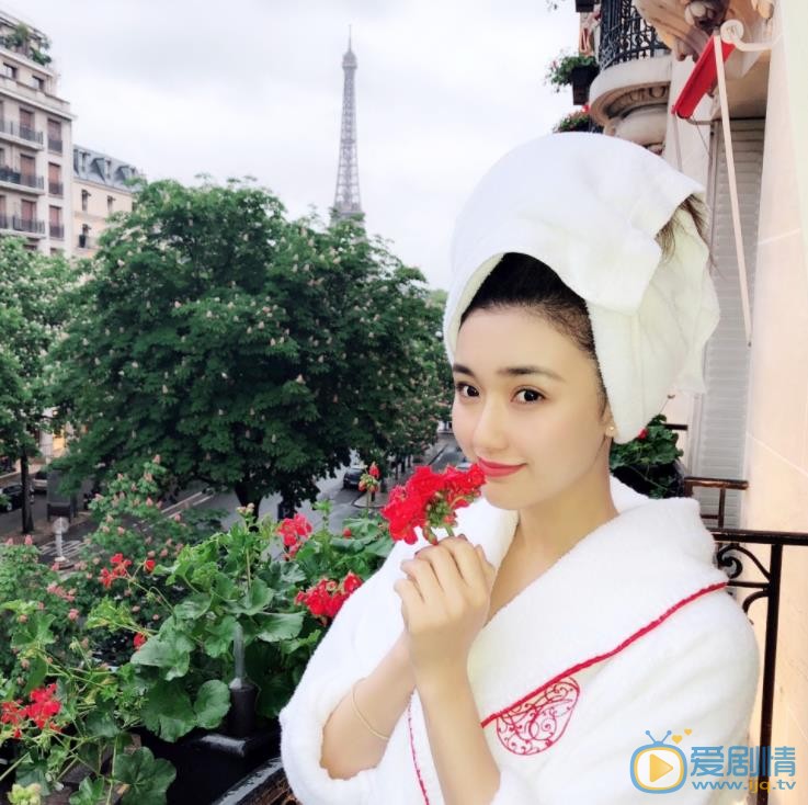 严米拉生活照 严米拉高清写真_严米拉高清剧照
