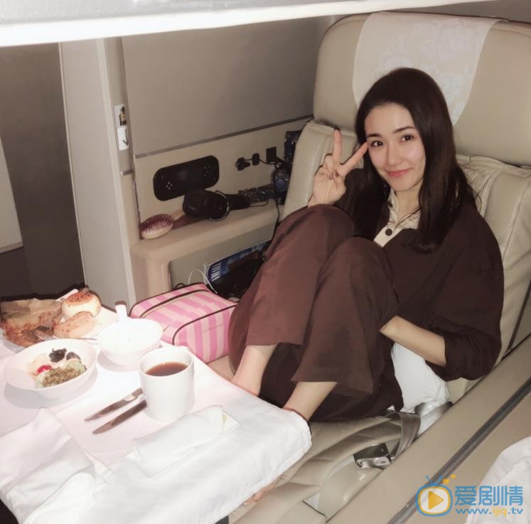 严米拉生活照 严米拉高清写真_严米拉高清剧照