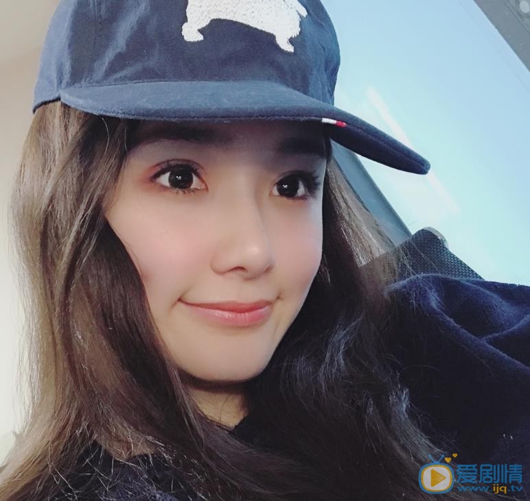 严米拉生活照 严米拉高清写真_严米拉高清剧照