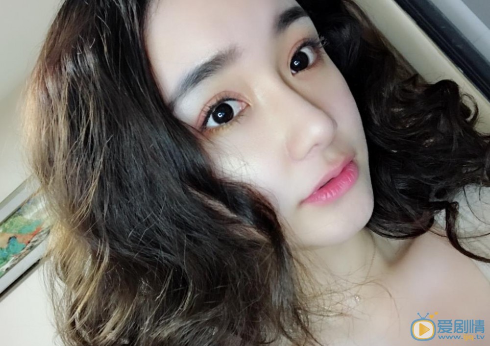 严米拉生活照 严米拉高清写真_严米拉高清剧照