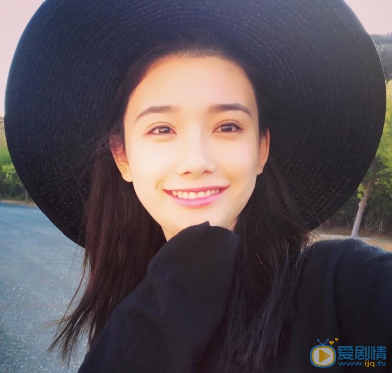 严米拉生活照 严米拉高清写真_严米拉高清剧照