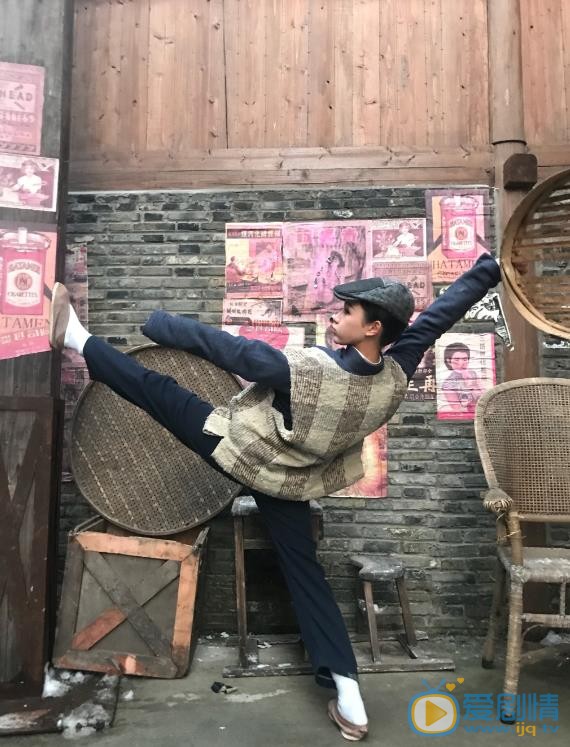 严米拉《蜂巢》剧照 严米拉高清写真_严米拉高清剧照