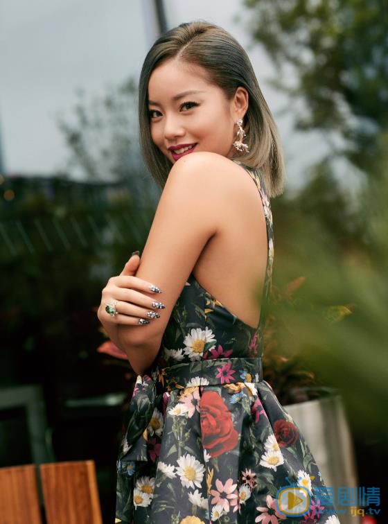王菊气质写真 王菊高清写真_王菊高清剧照