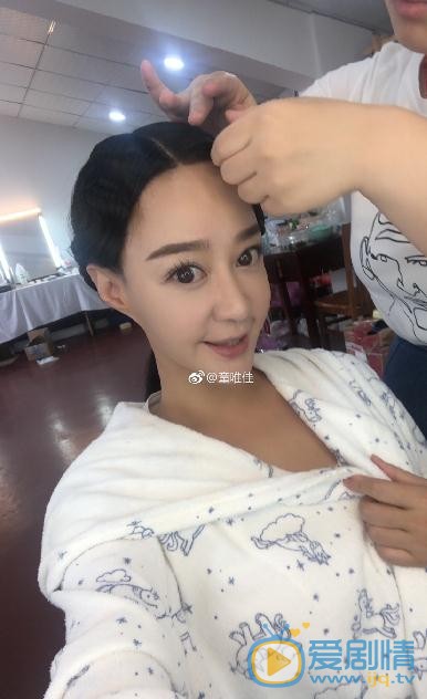 童唯佳片场照 童唯佳高清写真_童唯佳高清剧照