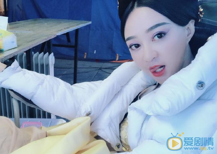 童唯佳片场照 童唯佳高清写真_童唯佳高清剧照