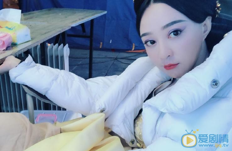 童唯佳片场照 童唯佳高清写真_童唯佳高清剧照
