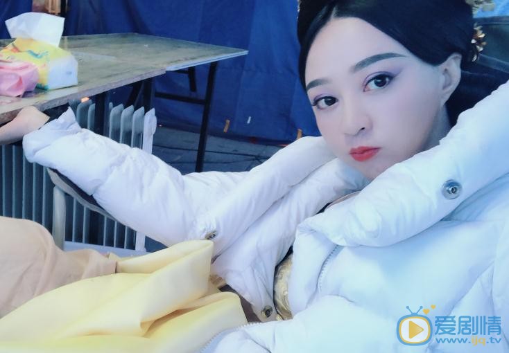 童唯佳片场照 童唯佳高清写真_童唯佳高清剧照
