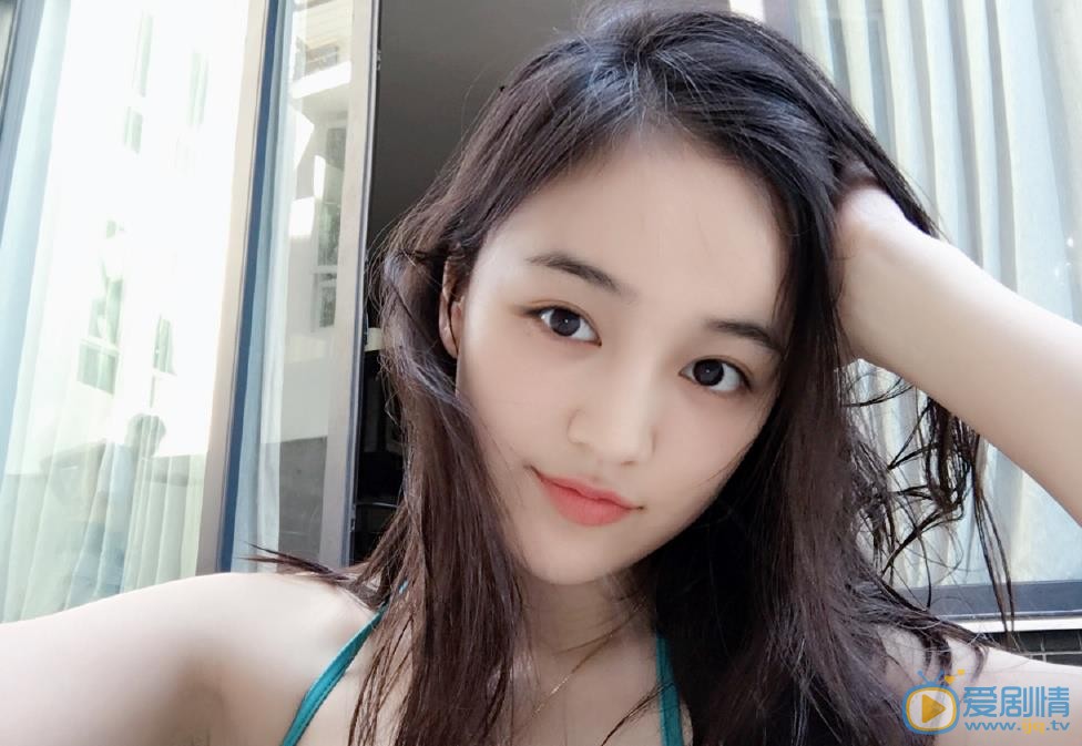 宋小莹比基尼照 宋小莹高清写真_宋小莹高清剧照