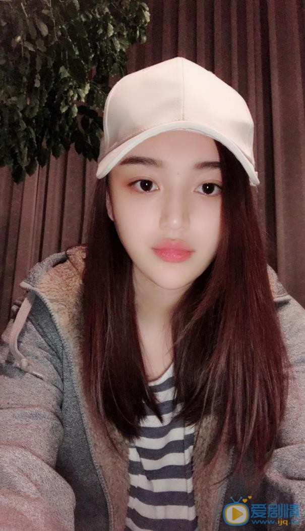 宋小莹清纯自拍 宋小莹高清写真_宋小莹高清剧照