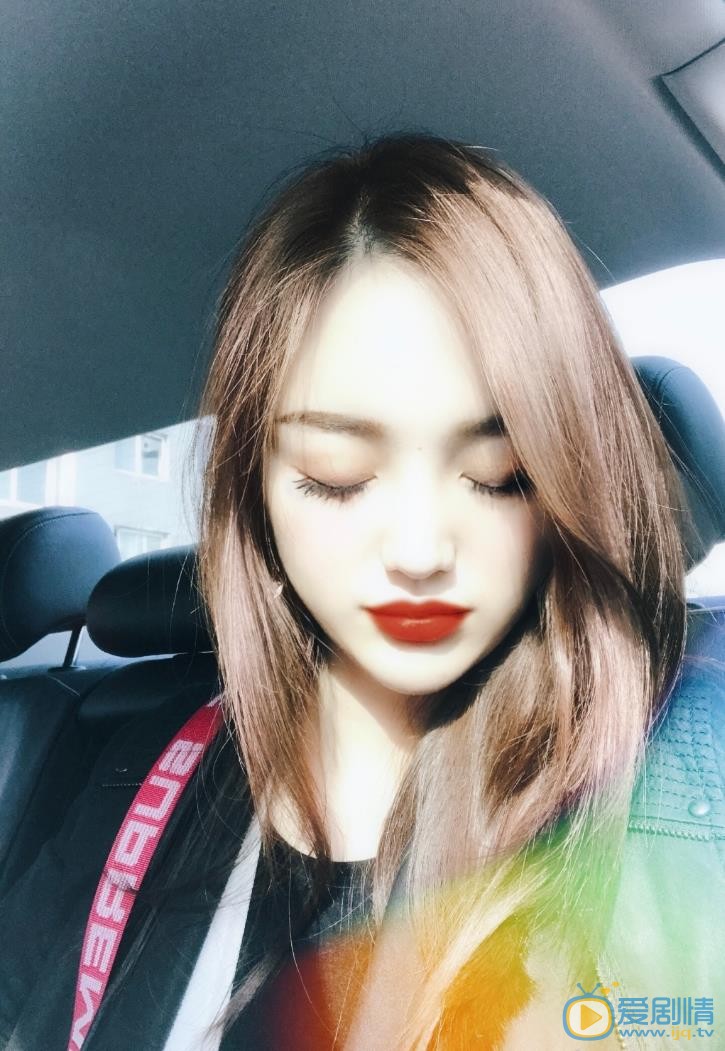 宋小莹清纯自拍 宋小莹高清写真_宋小莹高清剧照