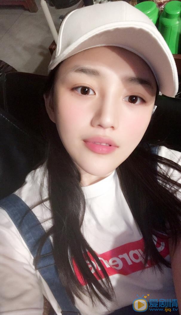 宋小莹清纯自拍 宋小莹高清写真_宋小莹高清剧照