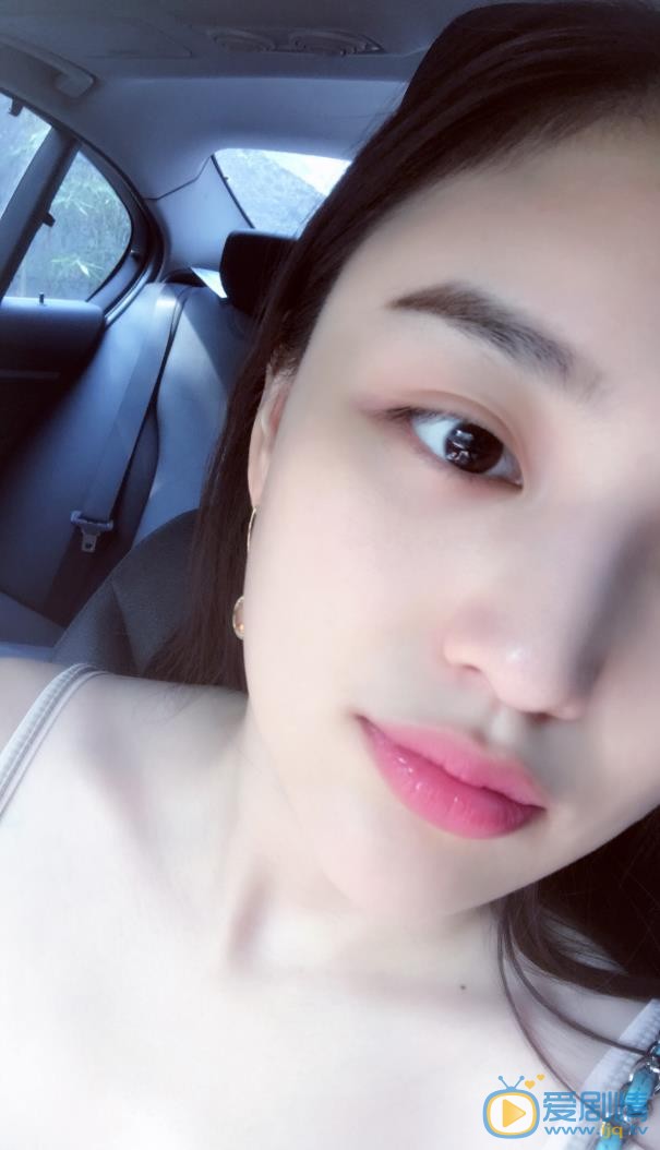宋小莹清纯自拍 宋小莹高清写真_宋小莹高清剧照