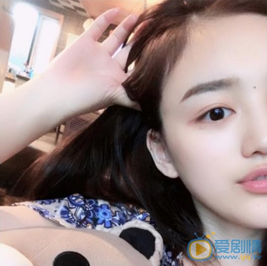 宋小莹清纯自拍 宋小莹高清写真_宋小莹高清剧照