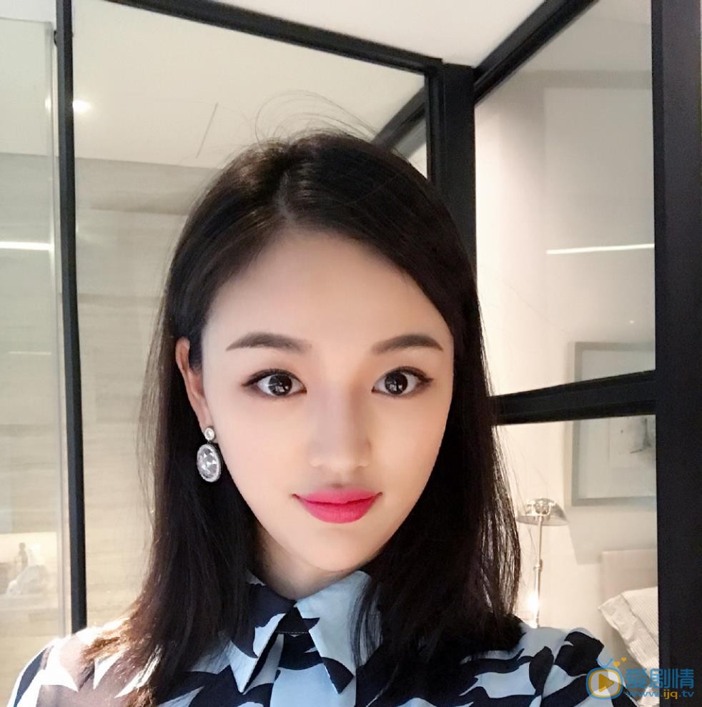 宋小莹清纯自拍 宋小莹高清写真_宋小莹高清剧照