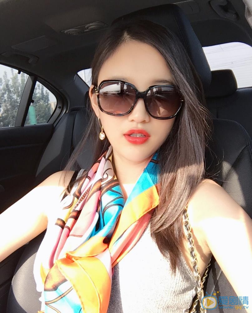 宋小莹清纯自拍 宋小莹高清写真_宋小莹高清剧照
