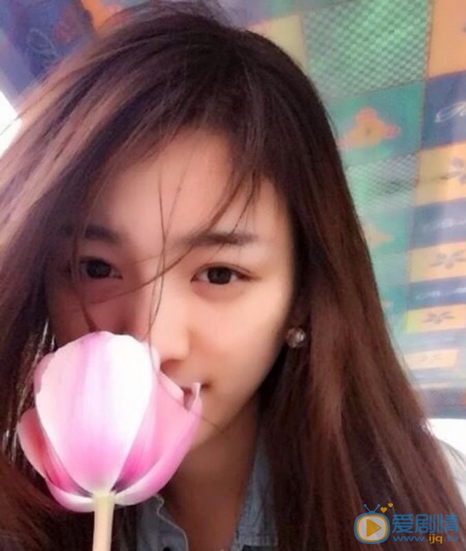 宋小莹清纯自拍 宋小莹高清写真_宋小莹高清剧照