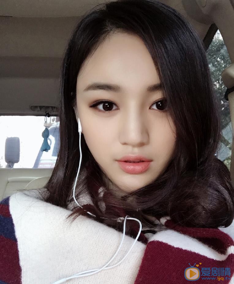 宋小莹可爱自拍 宋小莹高清写真_宋小莹高清剧照