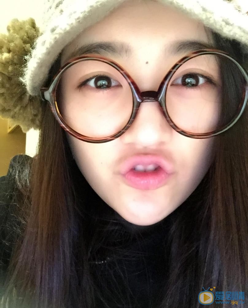 宋小莹可爱自拍 宋小莹高清写真_宋小莹高清剧照