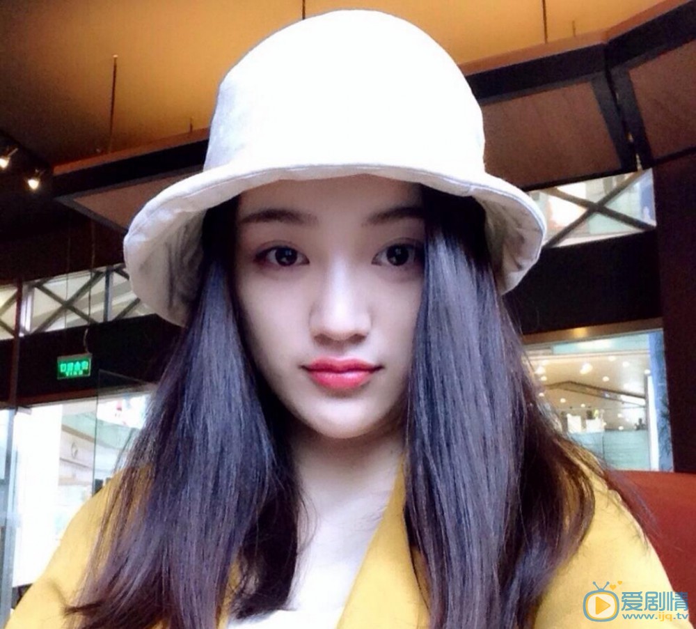 宋小莹可爱自拍 宋小莹高清写真_宋小莹高清剧照