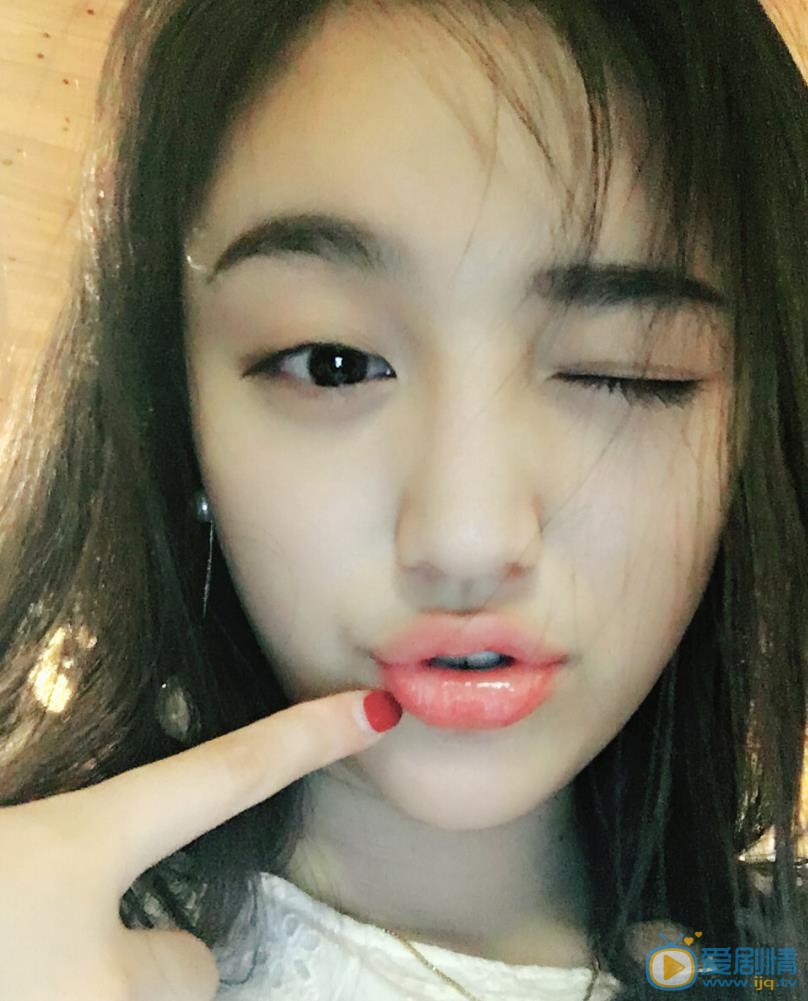 宋小莹搞怪照 宋小莹高清写真_宋小莹高清剧照