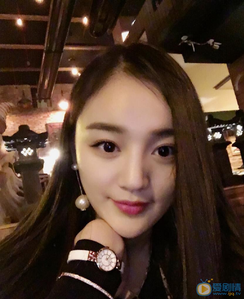宋小莹自拍照 宋小莹高清写真_宋小莹高清剧照