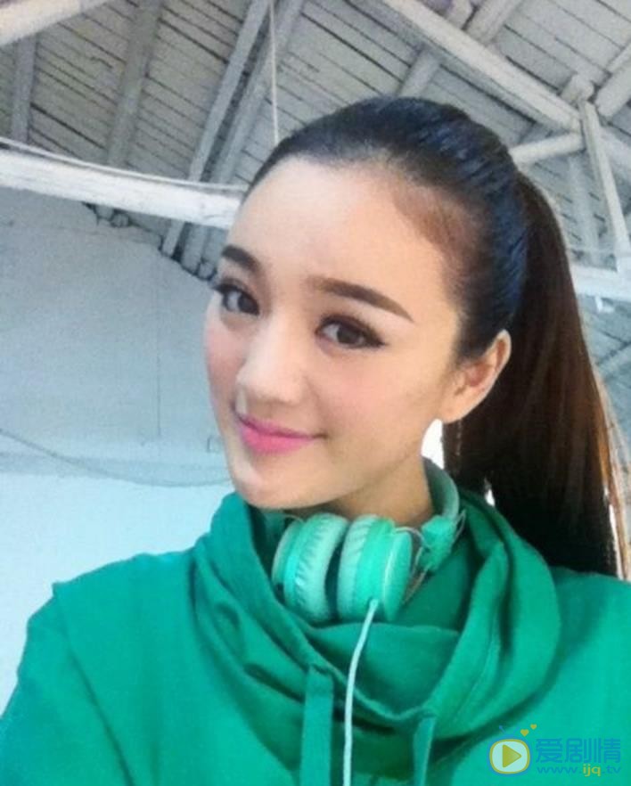 宋小莹自拍照 宋小莹高清写真_宋小莹高清剧照