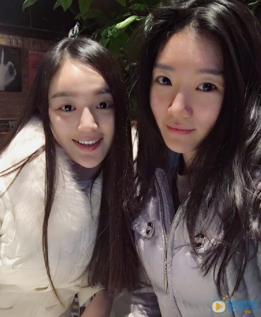 宋小莹闺蜜合照 宋小莹高清写真_宋小莹高清剧照