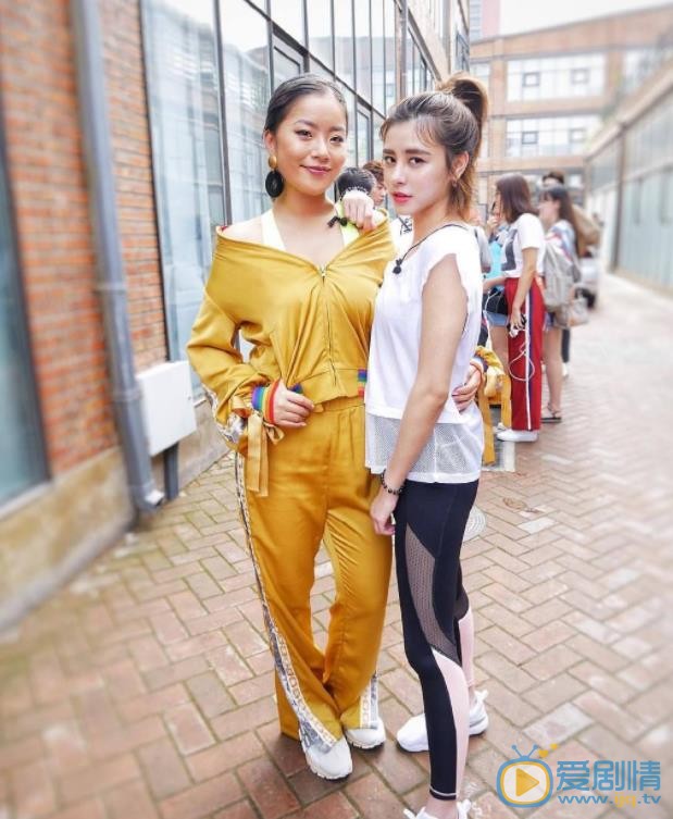 刘宇珊与他人合照 刘宇珊高清写真_刘宇珊高清剧照