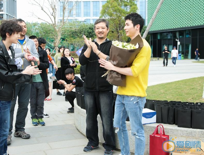 叶小开与人合照 叶小开高清写真_叶小开高清剧照