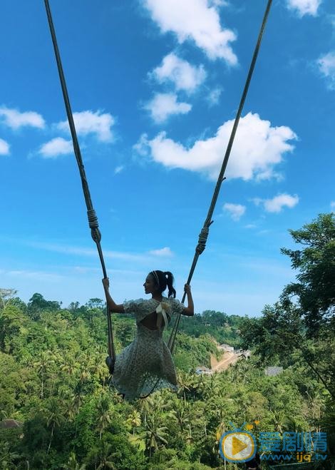 贝枭雄绿色写真 贝枭雄高清写真_贝枭雄高清剧照